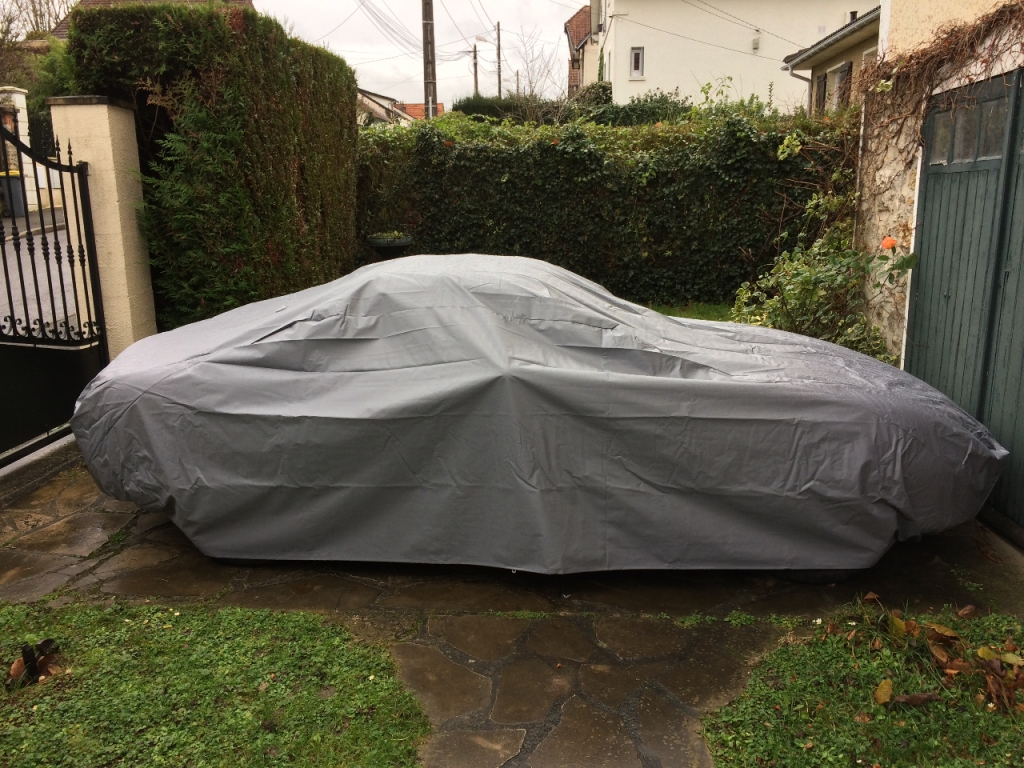 Protège capote Mazda MX-5 ND cabriolet : demi-housse sur-mesure